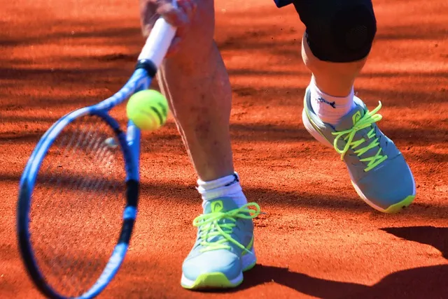 Czy warto kupować specjalne buty do tenisa?